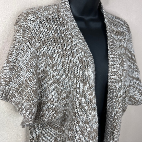 Wool Blend Beige White Knit Sweater Short Sleeve Open Front Medium Old Navy - Picture 4 of 9